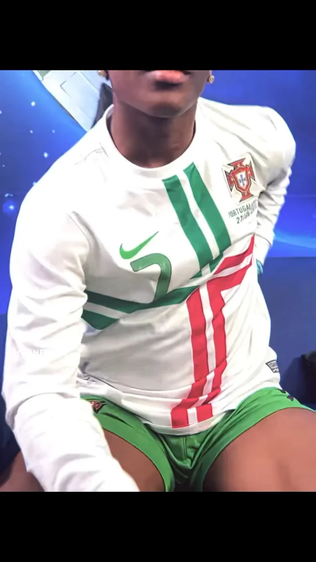 Bro can do ANYTHING for Ronaldo 🥶🥶

